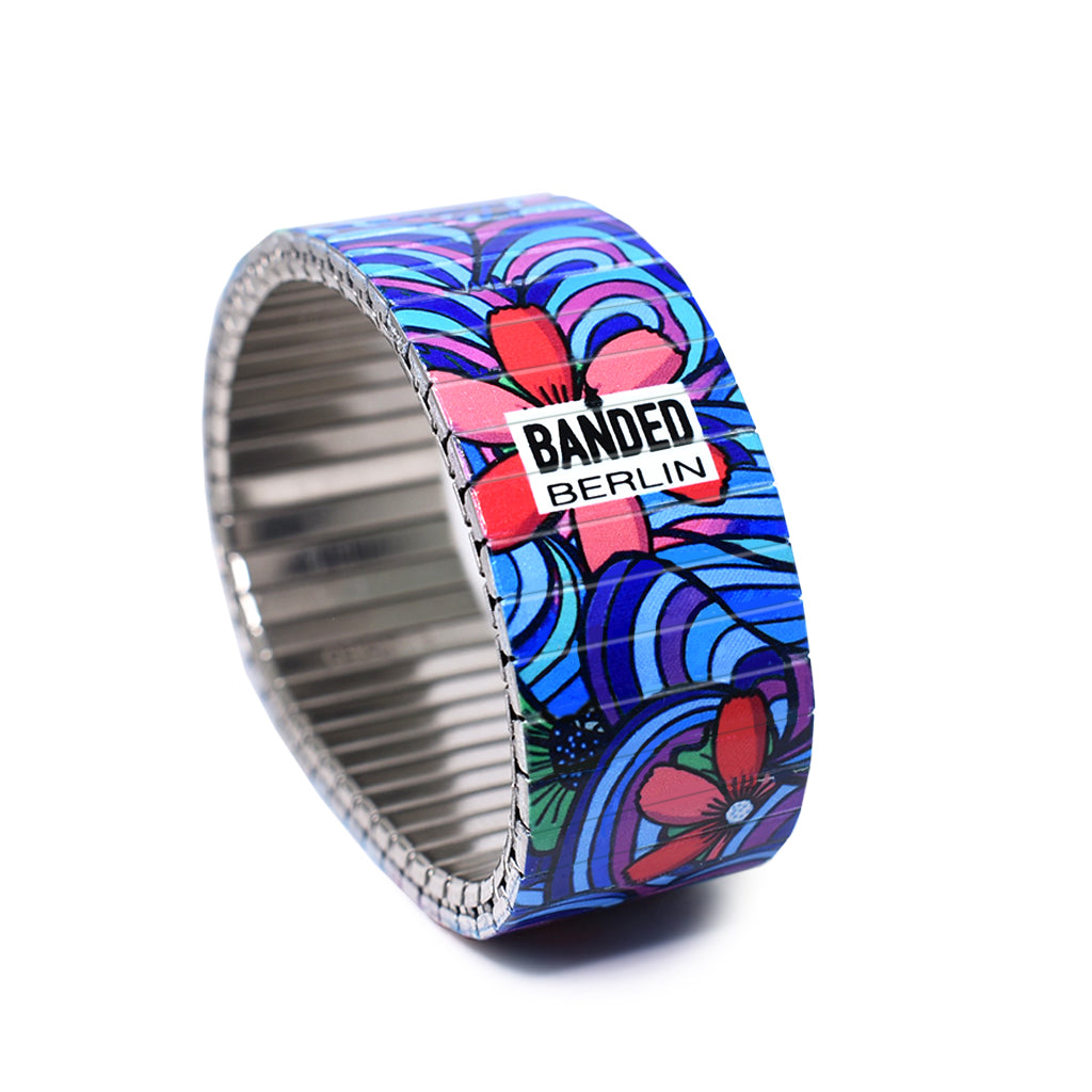 Squiggle Flower Pop-Blues 23mm Classic Finish by Banded berlin